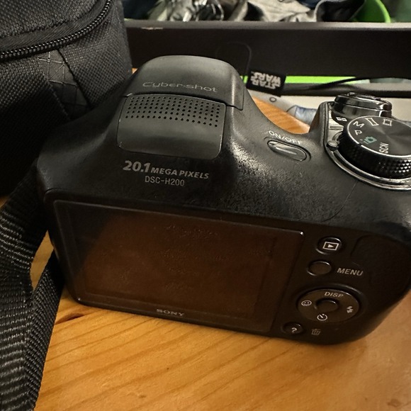 Sony Cyber Shot DSC-H200 20.1 mega pix Digital Camera With 26x Zoom + Bag Works - Picture 3 of 10